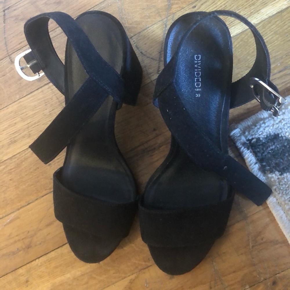 H&M two strap block heels - Picture 2 of 2